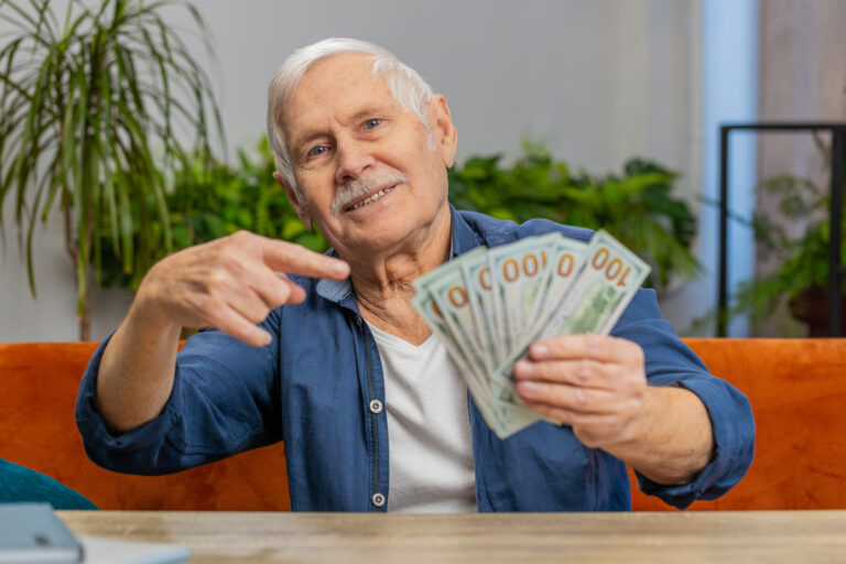 3 Ultra-High Yield Dividend Stocks Retirees Should Consider for 2025